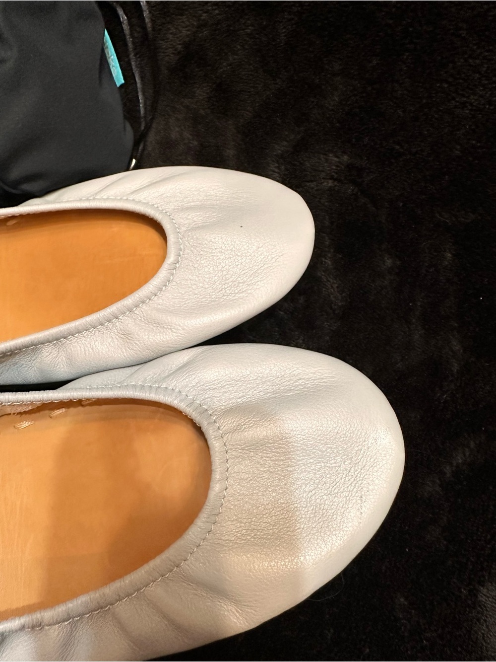 Tieks Women's Light Gray Leather Ballet Flats with Teal Accent - Picture 3 of 8